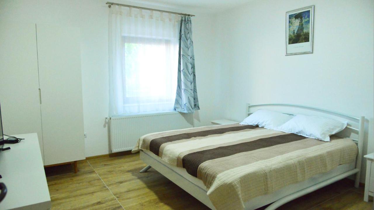 Elena Haus Aparthotel *