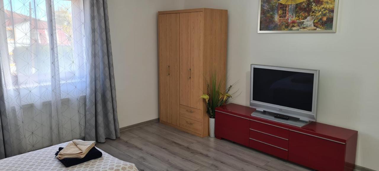 Elena Haus Aparthotel *